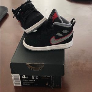 Jordan 1 mid (TD)